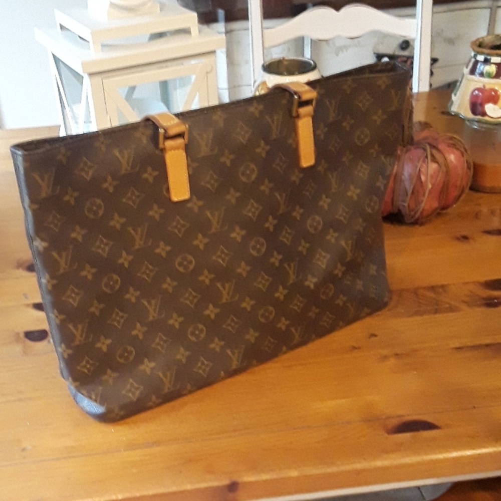 Louis  Vuitton pocket book